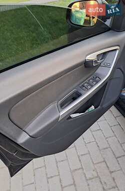 Седан Volvo S60 2012 в 