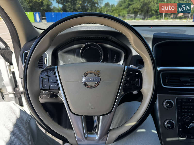 Седан Volvo S60 2016 в Коломиї