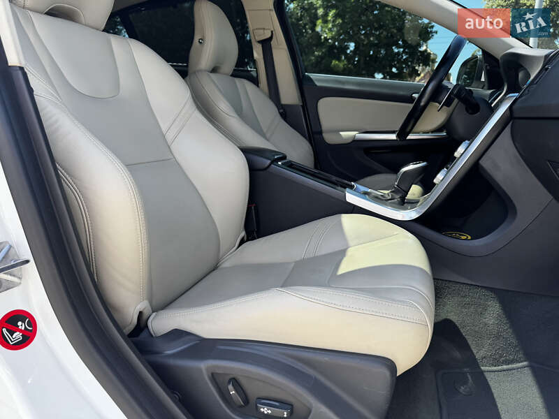 Седан Volvo S60 2016 в Коломиї