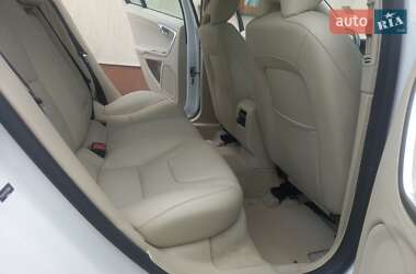 Седан Volvo S60 2015 в 