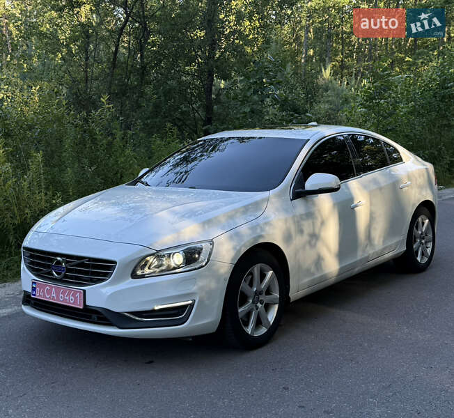 Седан Volvo S60 2017 в 