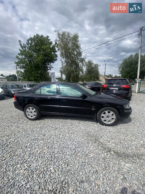 Седан Volvo S60 2002 в Дергачах