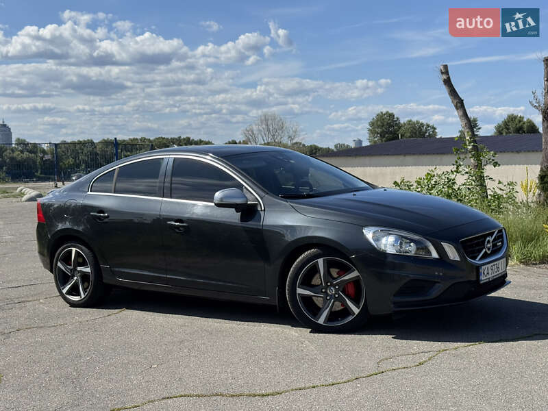 Седан Volvo S60 2011 в 