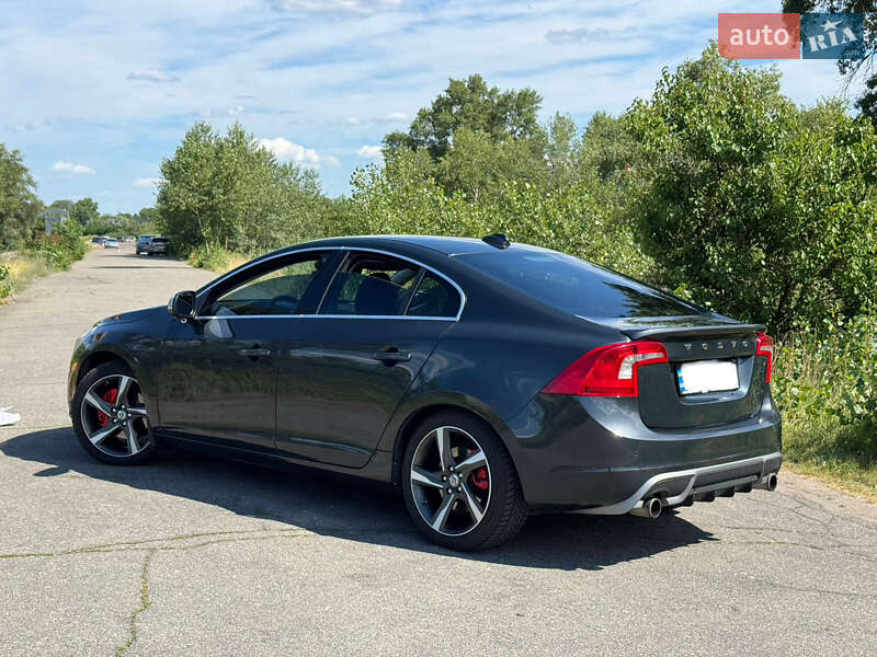 Седан Volvo S60 2011 в Киеве