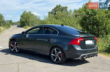 Седан Volvo S60 2011 в 