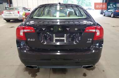 Седан Volvo S60 2015 в 