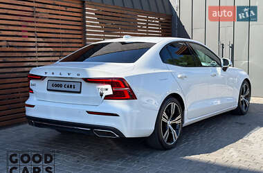 Седан Volvo S60 2020 в 