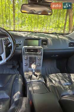 Седан Volvo S60 2013 в 