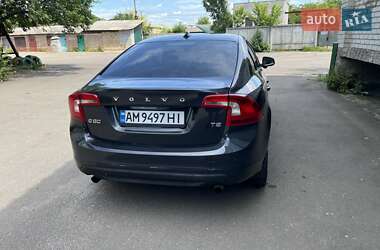 Седан Volvo S60 2011 в 
