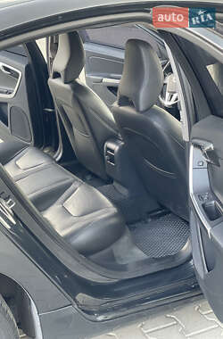 Седан Volvo S60 2016 в 