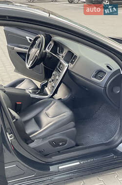 Седан Volvo S60 2016 в 