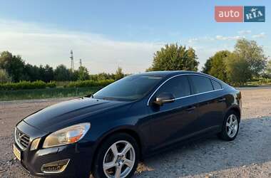 Седан Volvo S60 2012 в Ирпене