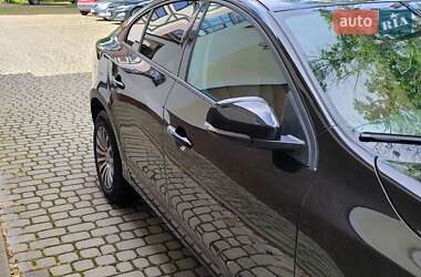 Седан Volvo S60 2012 в 