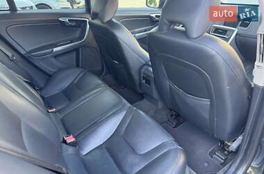 Седан Volvo S60 2014 в 