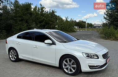 Седан Volvo S60 2017 в 
