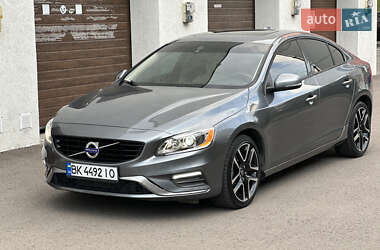 Седан Volvo S60 2017 в Рівному