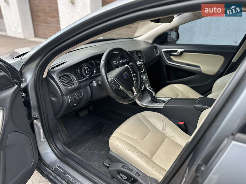 Седан Volvo S60 2017 в Ровно фото 25 Седан Volvo S60 2017 в Ровно