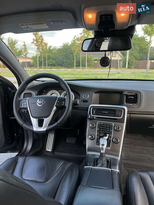 Седан Volvo S60 2012 в Ірпені