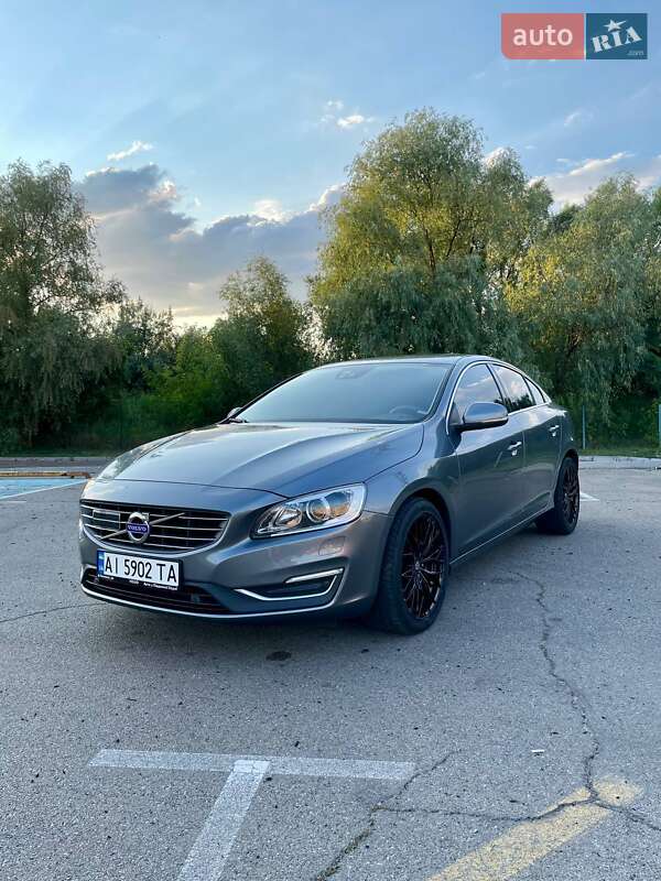 Седан Volvo S60 2016 в 