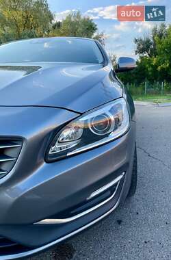 Седан Volvo S60 2016 в 