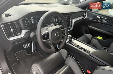 Седан Volvo S60 2020 в 