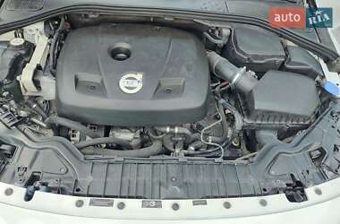 Седан Volvo S60 2015 в 