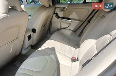 Седан Volvo S60 2011 в 