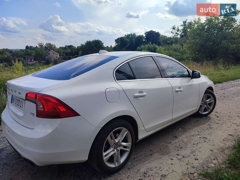 Седан Volvo S60 2015 в Ровно фото 2 Седан Volvo S60 2015 в Ровно