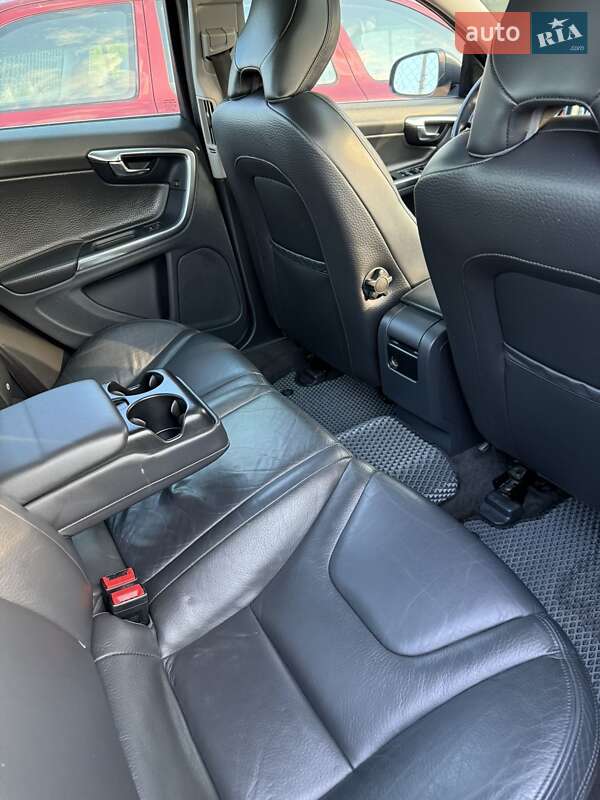 Седан Volvo S60 2011 в Старокостянтинові