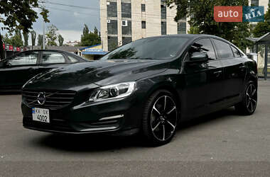 Седан Volvo S60 2014 в Киеве
