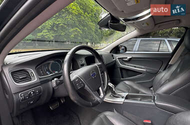 Седан Volvo S60 2014 в 