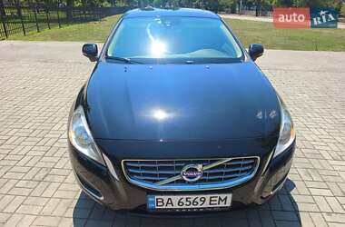 Седан Volvo S60 2013 в 