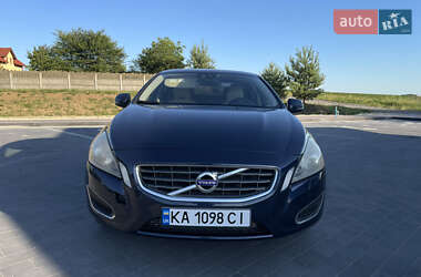 Седан Volvo S60 2011 в 