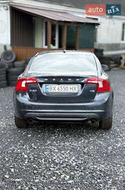 Седан Volvo S60 2011 в 