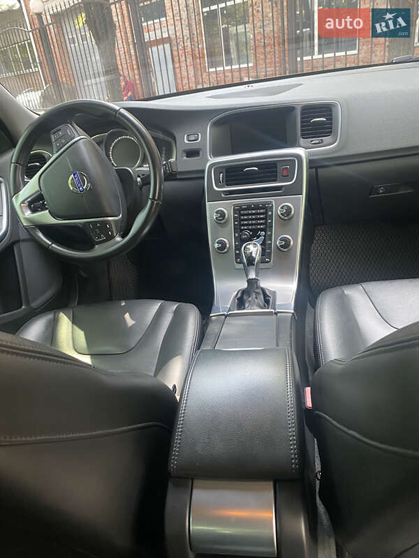 Седан Volvo S60 2017 в Кропивницком фото 11 Седан Volvo S60 2017 в Кропивницком