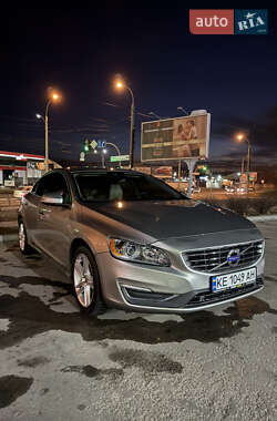 Седан Volvo S60 2014 в 