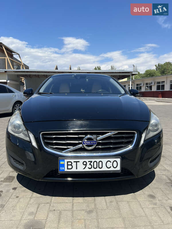 Седан Volvo S60 2011 в Николаеве