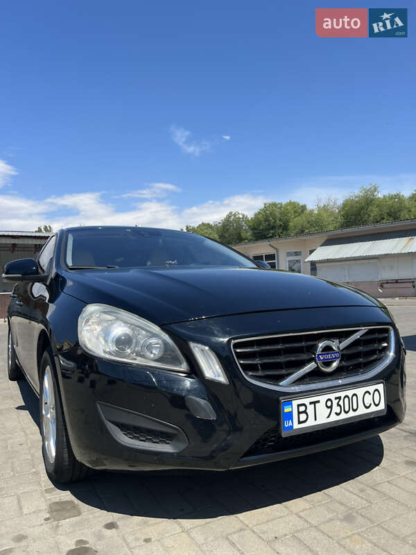 Седан Volvo S60 2011 в Николаеве