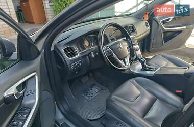 Седан Volvo S60 2017 в 