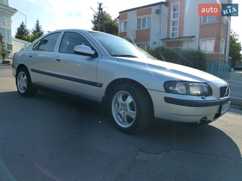 Седан Volvo S60 2001 в Володимирі