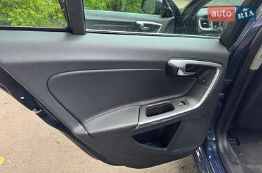 Седан Volvo S60 2014 в 