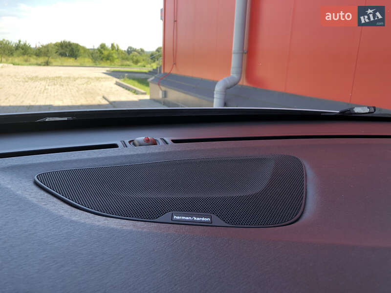 Седан Volvo S60 2016 в Ровно