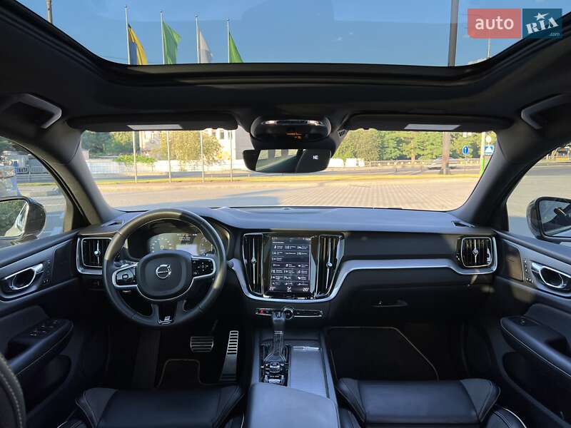Седан Volvo S60 2019 в Києві фото 18 Седан Volvo S60 2019 в Києві
