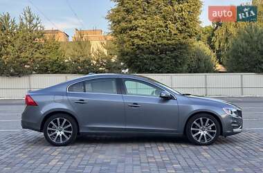 Седан Volvo S60 2017 в 