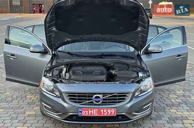 Седан Volvo S60 2017 в 