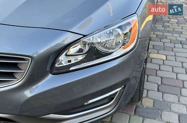 Седан Volvo S60 2017 в 