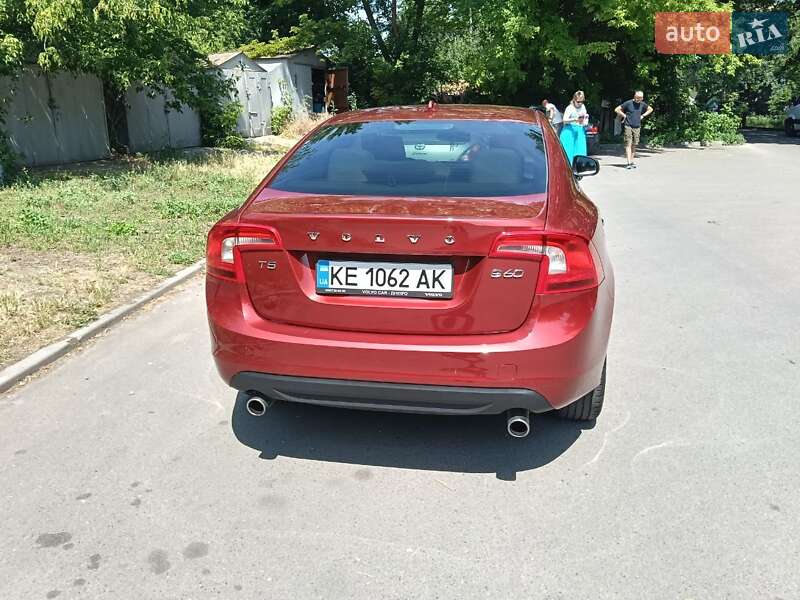 Седан Volvo S60 2012 в Днепре