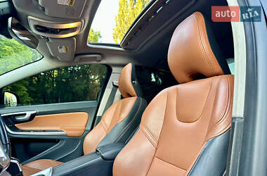 Седан Volvo S60 2017 в 