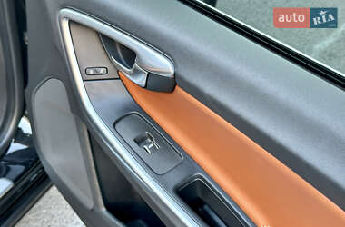Седан Volvo S60 2017 в 