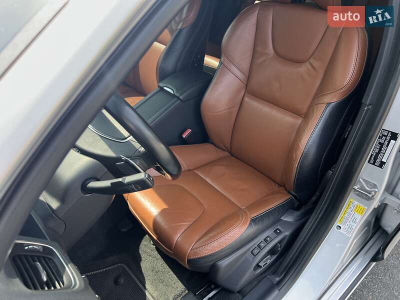 Седан Volvo S60 2014 в Киеве